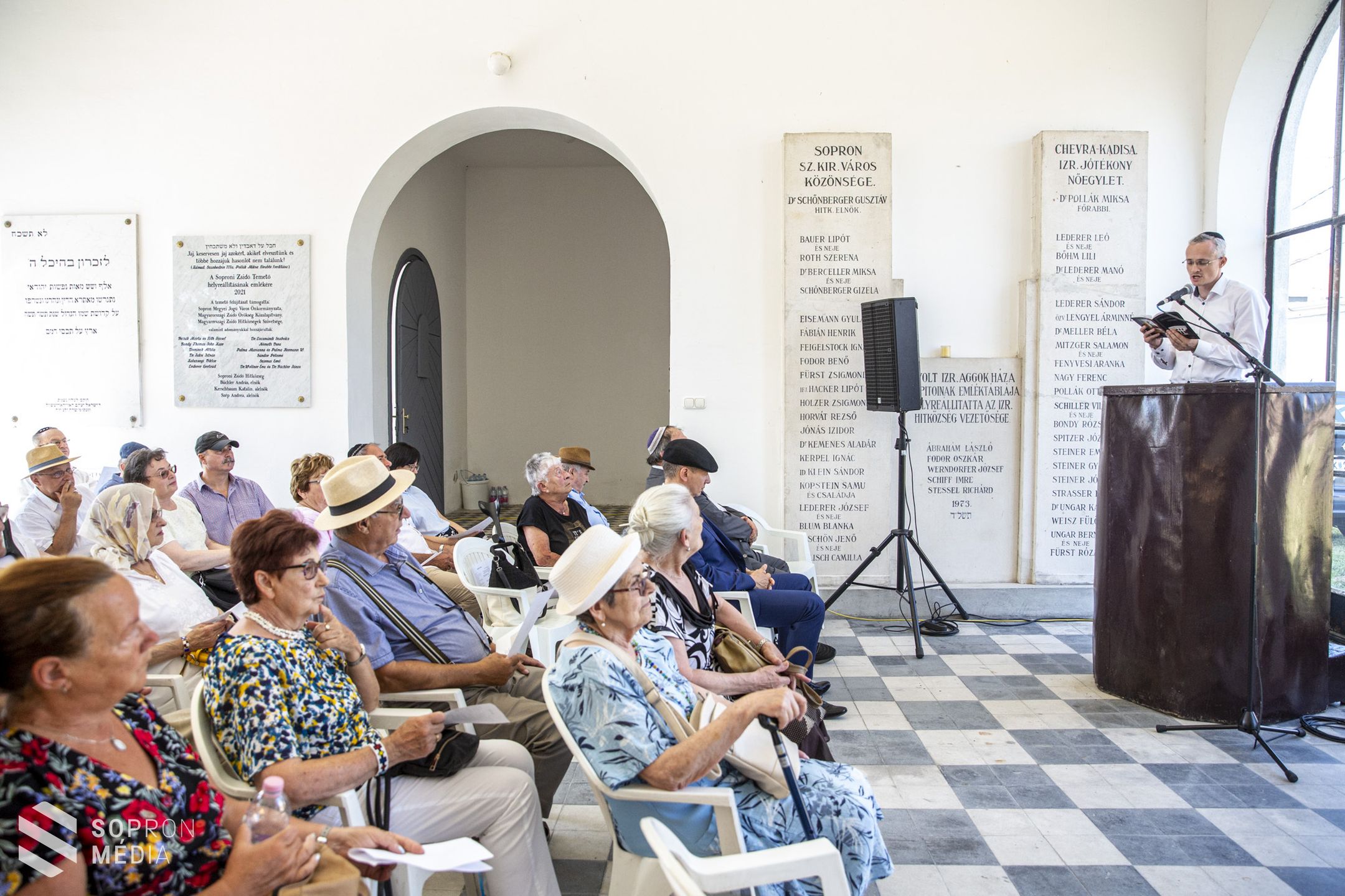 Megemlékeztek a 78 évvel ezelőtt deportált soproni zsidóságról