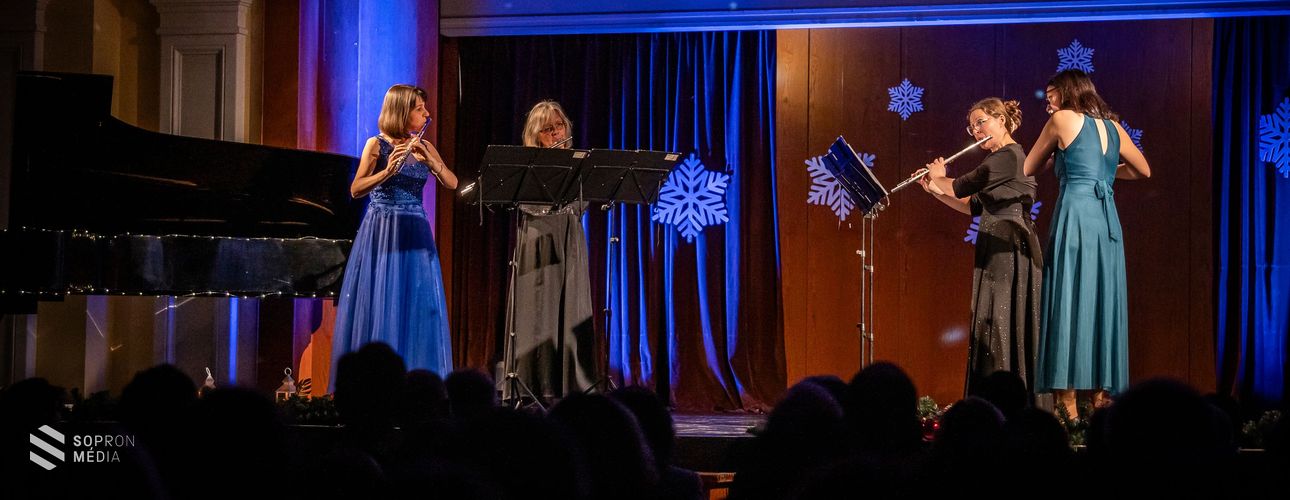 Hangversennyel hangolódtak az ünnepre a Soproni Egyetem oktatói és növendékei
