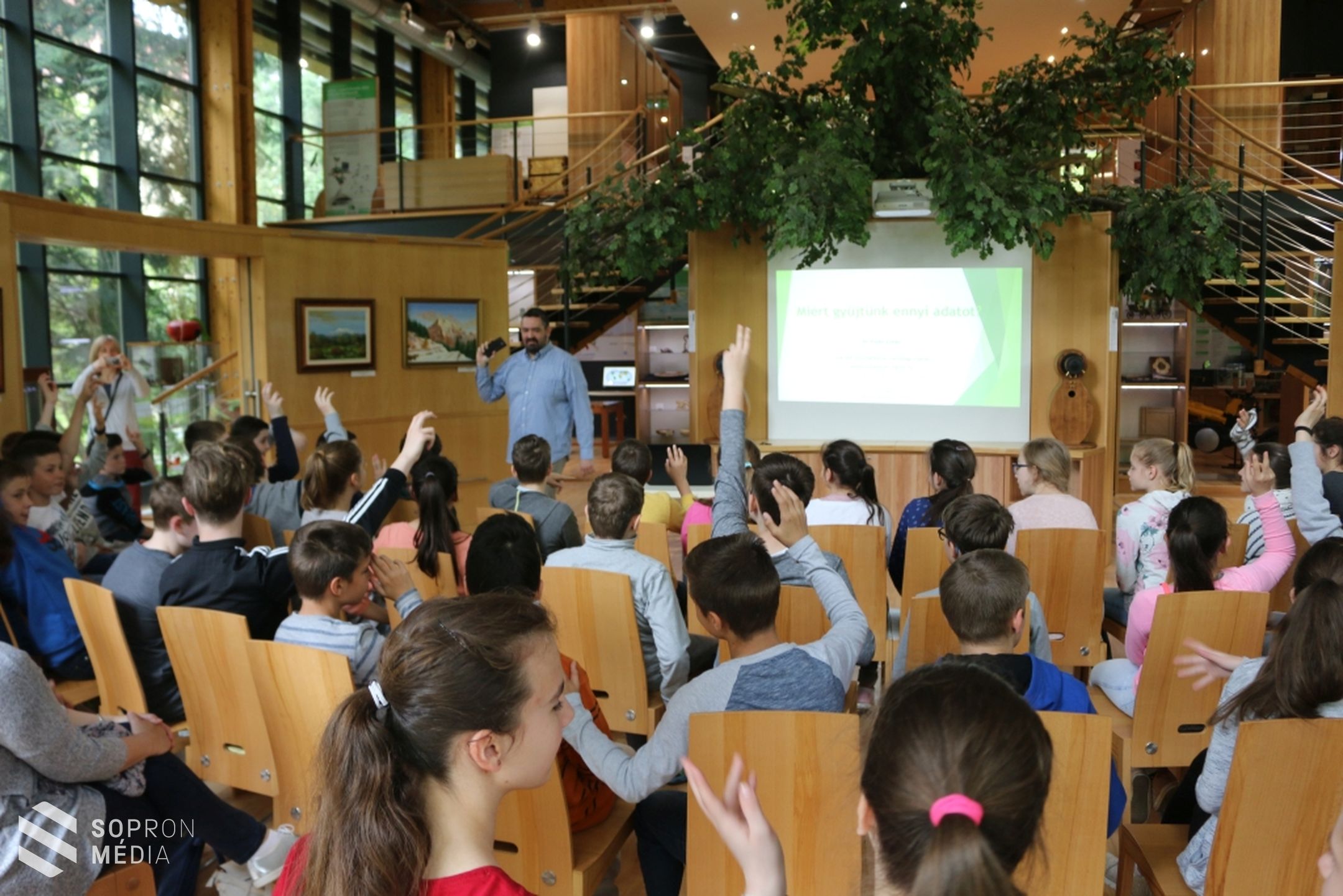 Berzsenyis diákok látogattak a Soproni Egyetem Simonyi Károly Karára