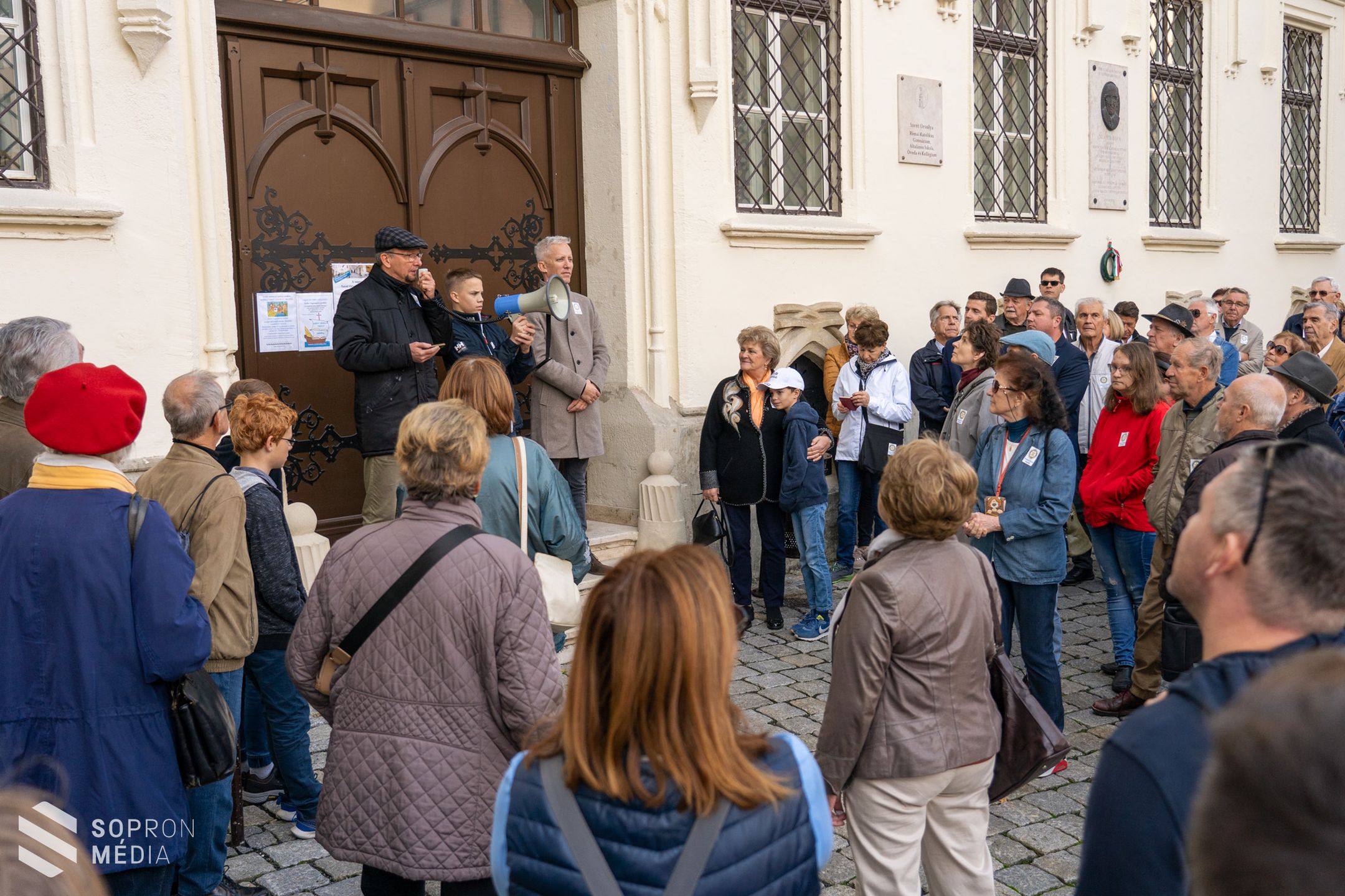 Folytatódott a jótékonysági séta hagyománya a nemzeti ünnepen