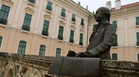 Öt ritkán hallott érdekesség Esterházy Miklósról