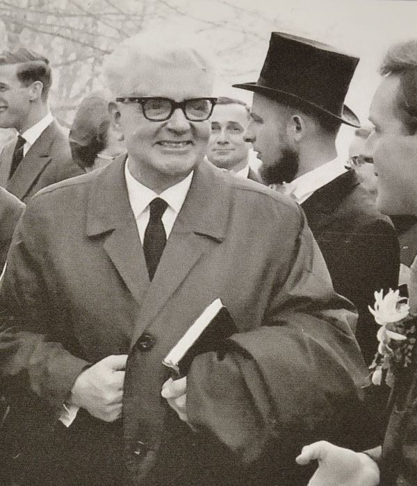 Sztehlo Gábor emlékére nyílt kiállítás a Líceumban