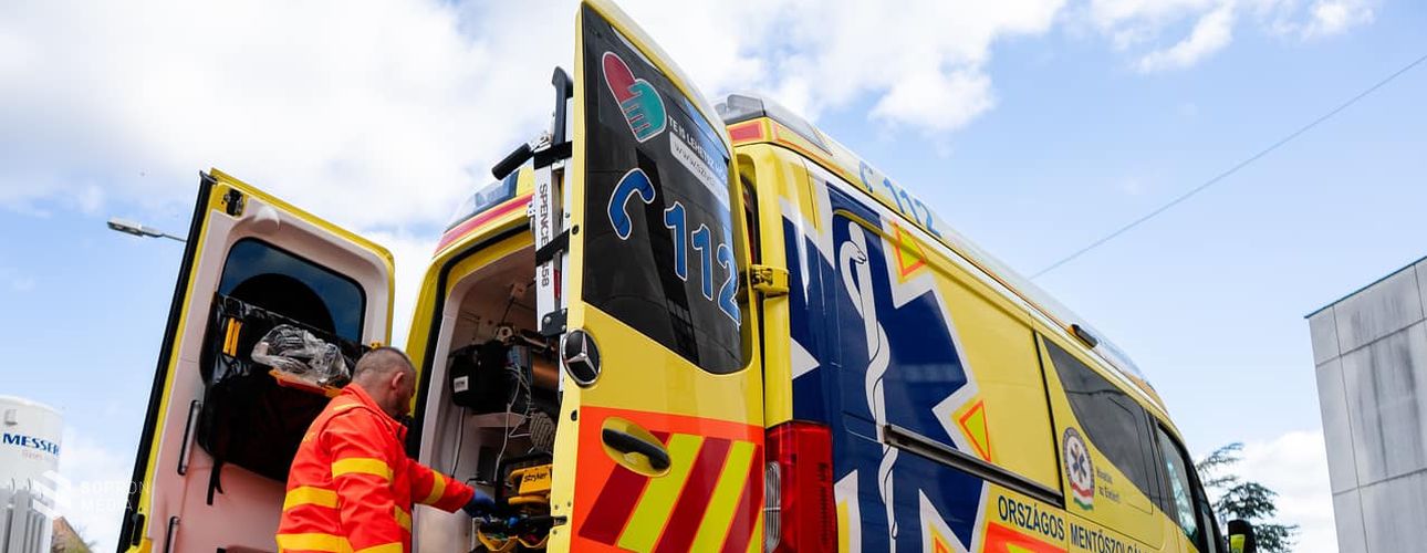 Hároméves kisfiúhoz riasztották szenteste a csornai mentőket!