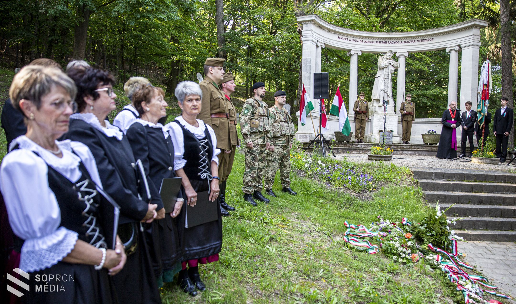 A hősökre emlékeztek