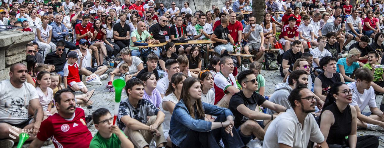 Sopronban is sokan szurkoltak a magyaroknak a labdarúgó EB-n