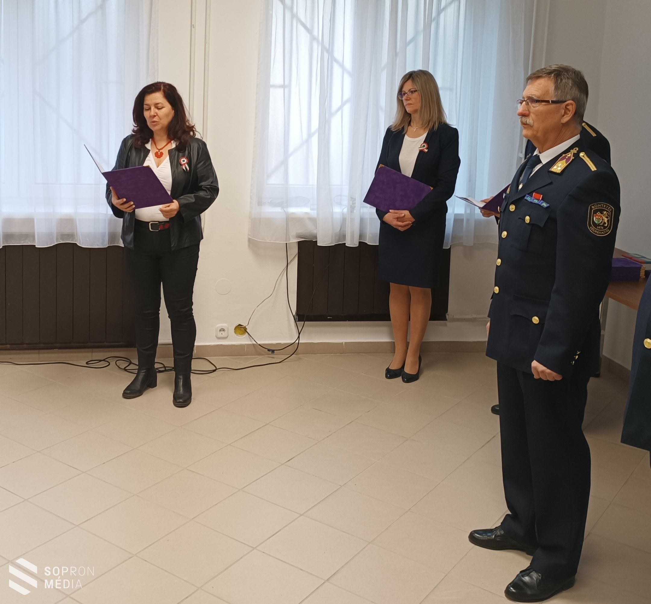 Elismerést kaptak a nemzeti ünnep alkalmából a Sopronkőhidai Fegyház és Börtön munkatársai