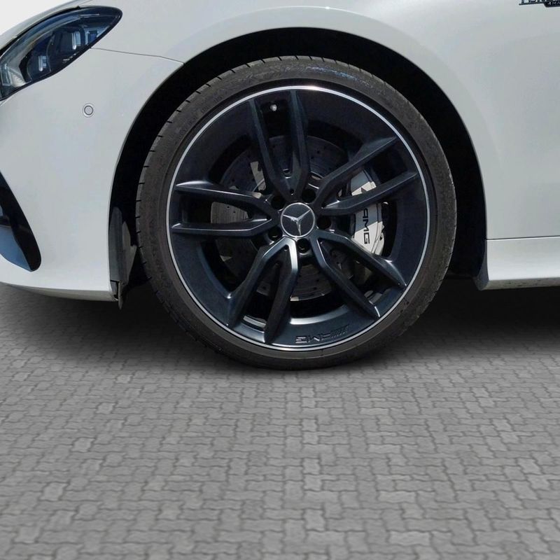 MERCEDES-AMG