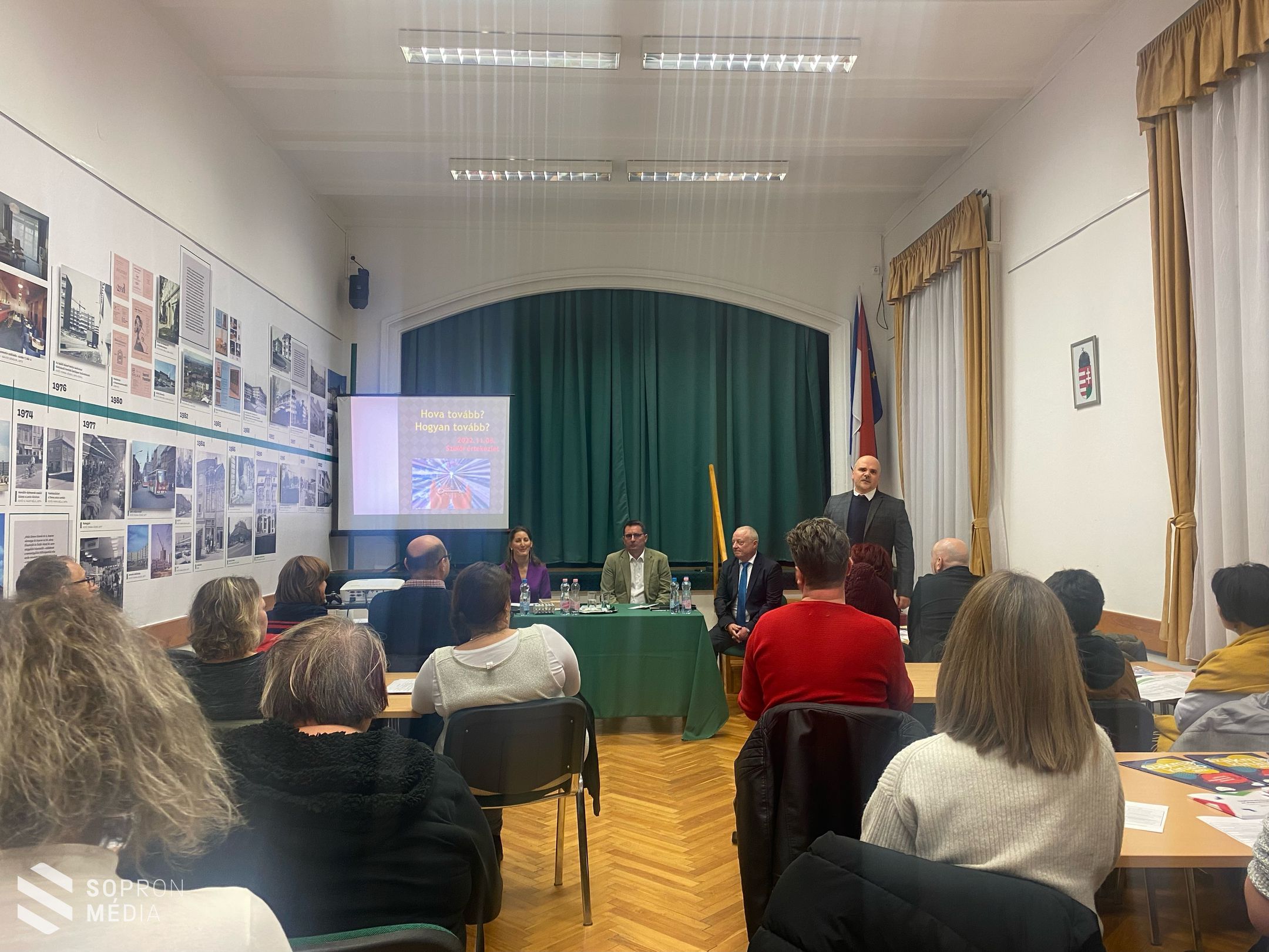 Rendhagyó pályaválasztási szülői értekezletet tartottak Sopronban