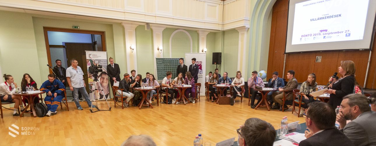 Páneurópai Piknik Történelmi Vetélkedő