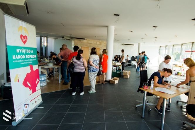 Az eseményen végül több mint 50 véradó gyűlt össze