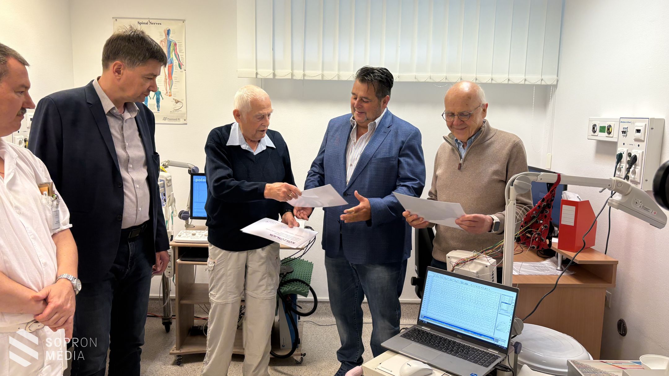 Új mérföldkő a Soproni Gyógyközpontban: 5 milliós hordozható EEG készülék segíti a betegellátást