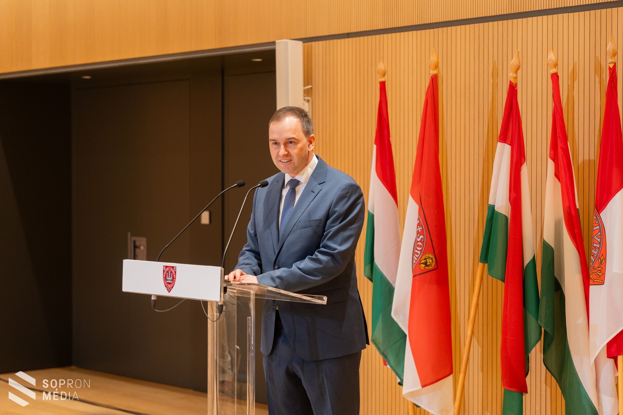 Sopron nemcsak a hűség városa, hanem a kultúra városa is - kulturális fórumot tartott Hankó Balázs  kultúráért és innovációért felelős miniszter