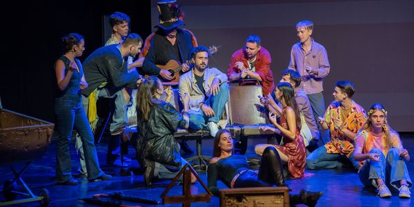 Képzelt riport egy amerikai popfesztiválról