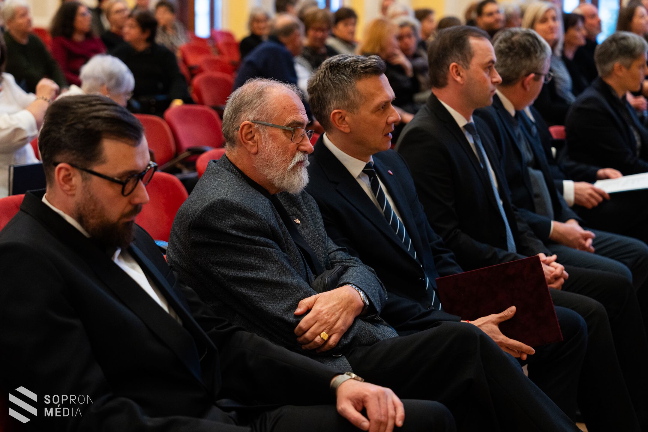 Bensőséges búcsúztatót tartottak Orbán Júlia emlékére