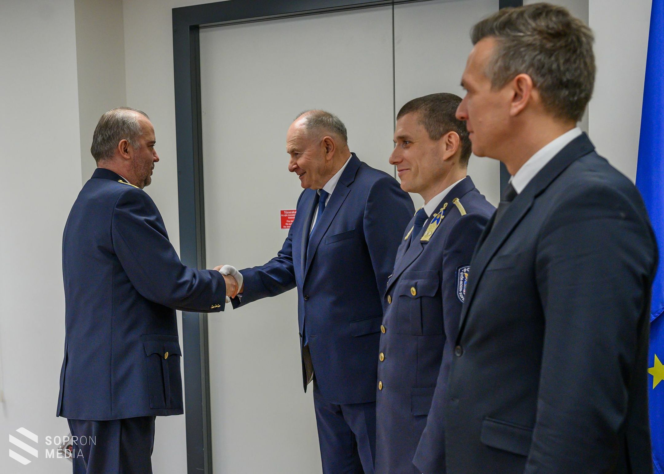 A Soproni Rendőrkapitányság munkatársait díjazták