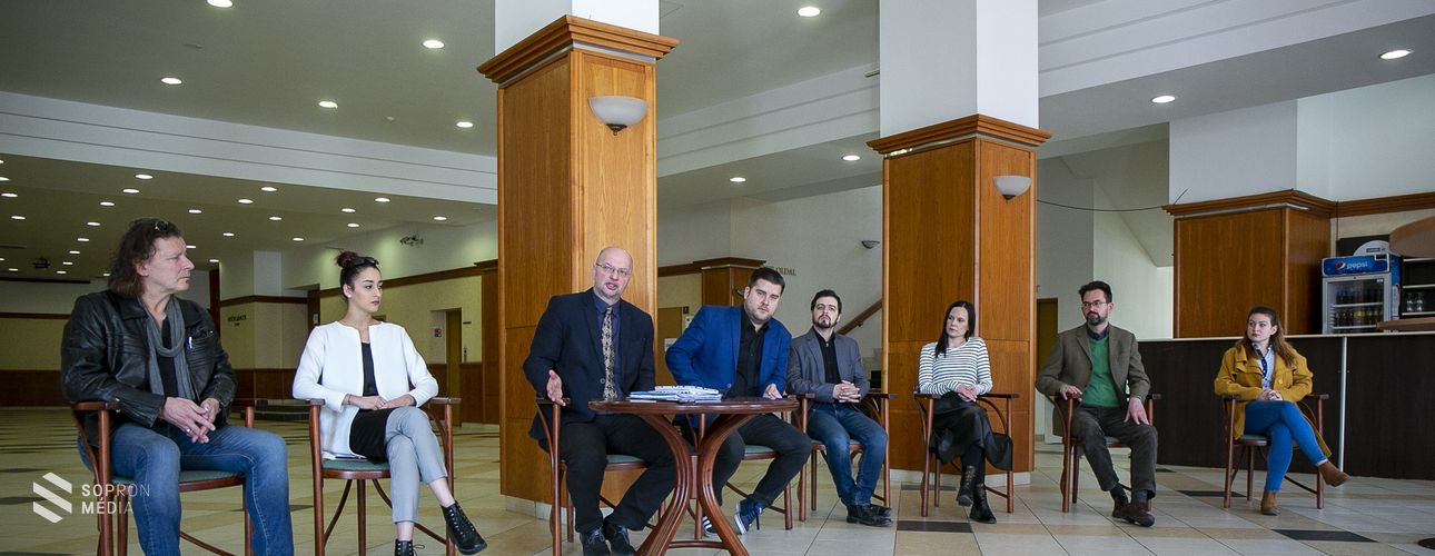Újratervezte az idei és a jövő évadot a Soproni Petőfi Színház