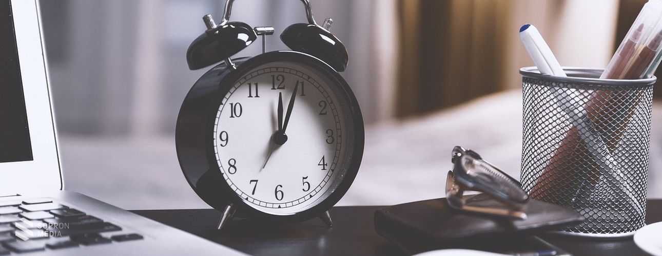 Vasárnap óraátállítás!