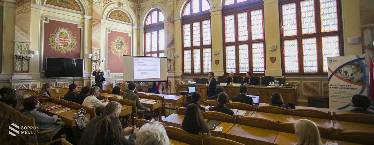 A foglalkoztatási fórum első ülése a Városházán!