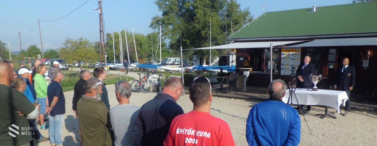 Elkezdődött a 60. Finn-dingi Országos bajnokság és Nemzetközi verseny a Fertő tavon 