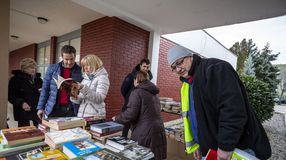 Jótékonysági könyvvásár lesz a Jerevánon