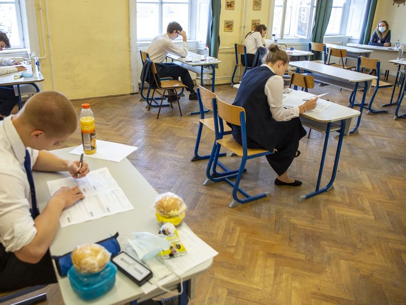 Fekete István is szerepelt a magyar írásbeli feladatok között