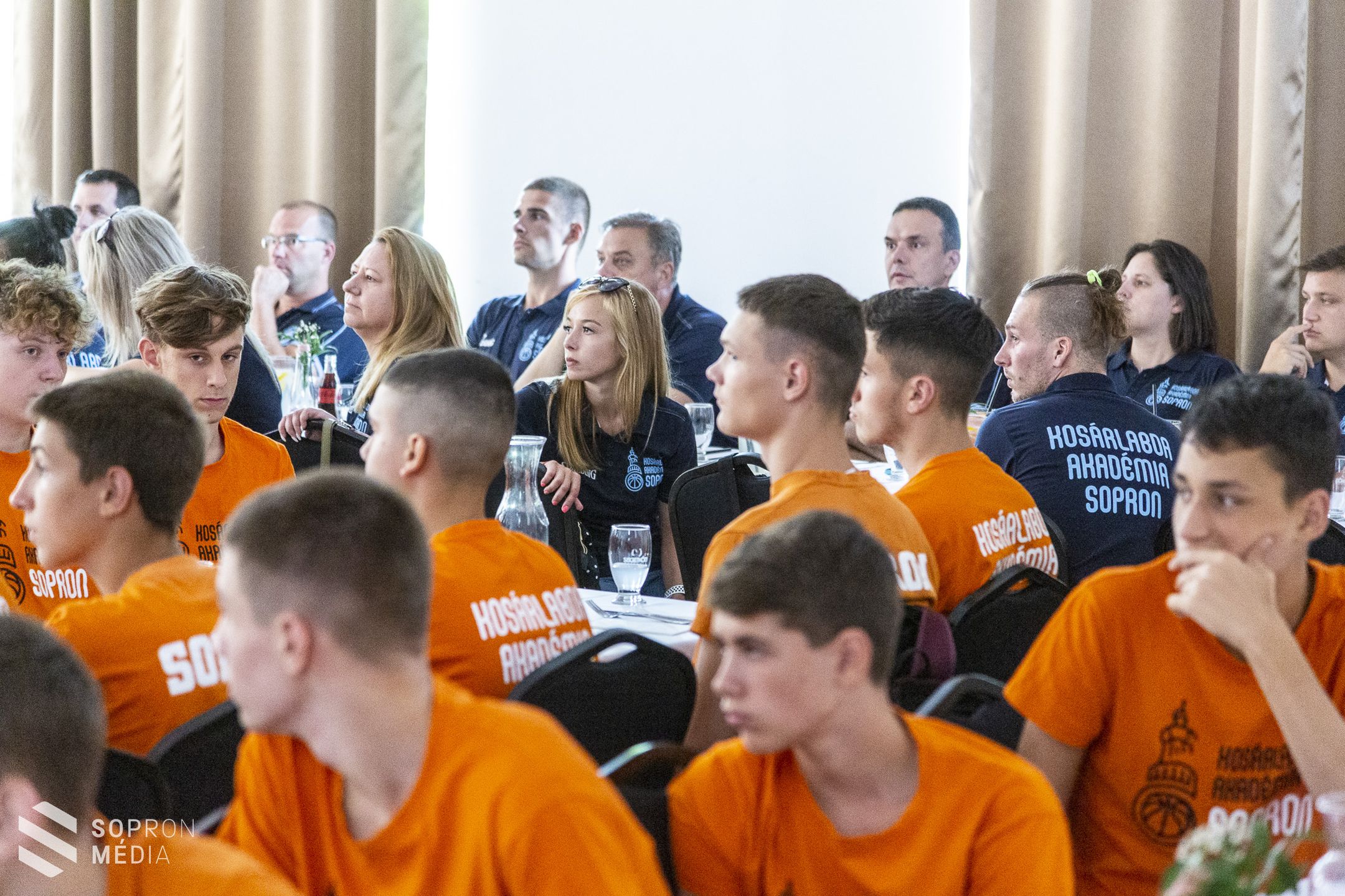 Legjobbjait jutalmazta évadnyitóján a Soproni Sportiskola Kosárlabda Akadémia