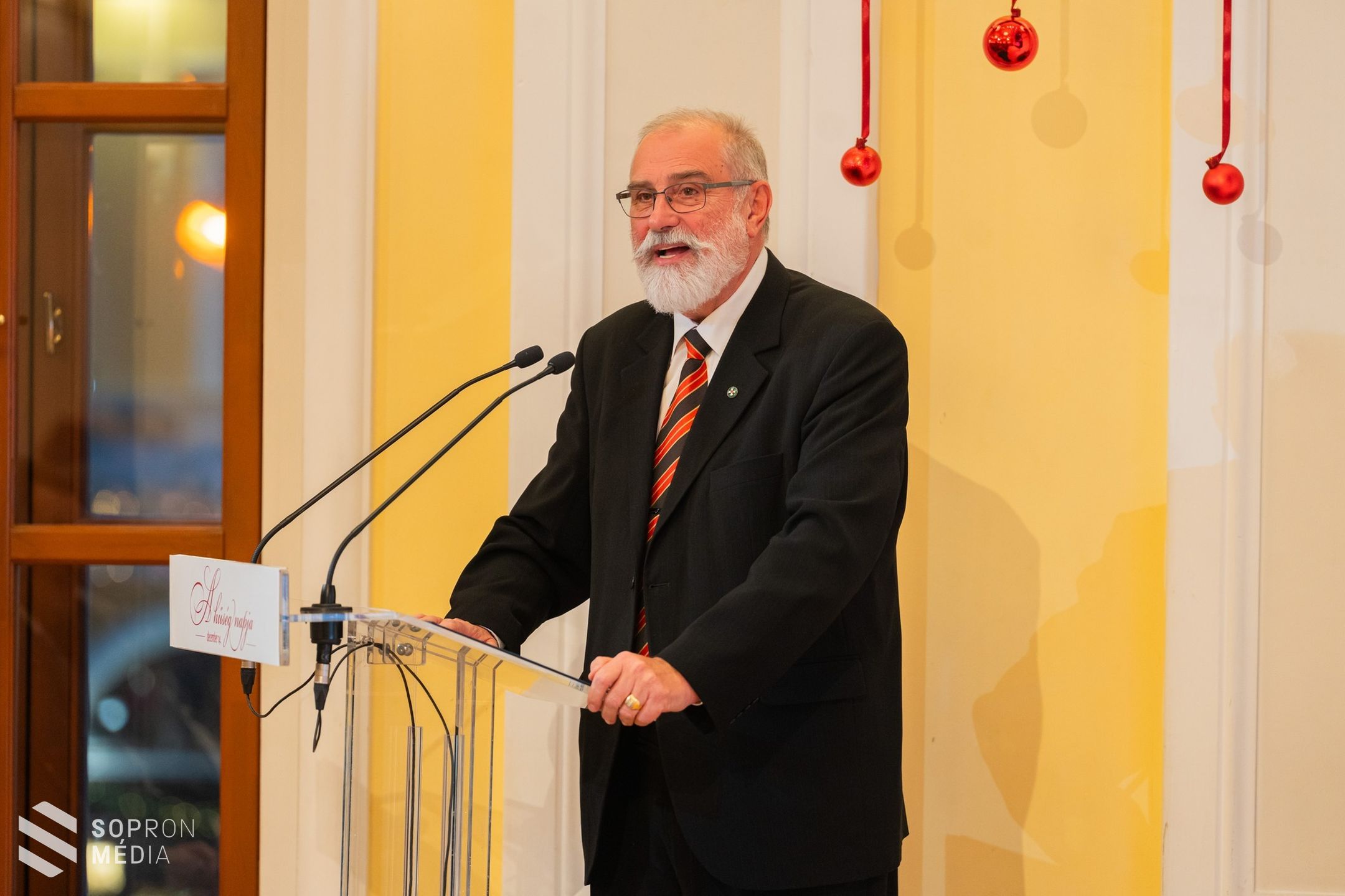 A városi kitüntetések átadásával vette kezdetét a hűségnapi ünnepségsorozat