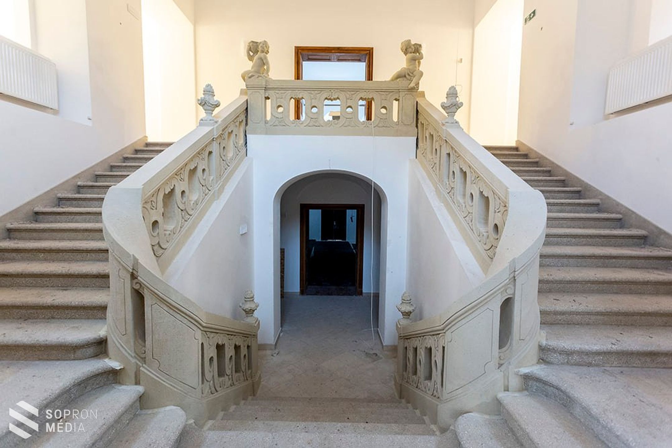 Képgalériát osztottak meg a nagycenki Széchenyi-kastély fejlesztéséről