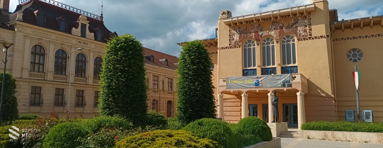 Lóúsztató, Régi Kaszinó, Osztrák-Magyar Bank: fejezetek a soproni Petőfi tér történetéből