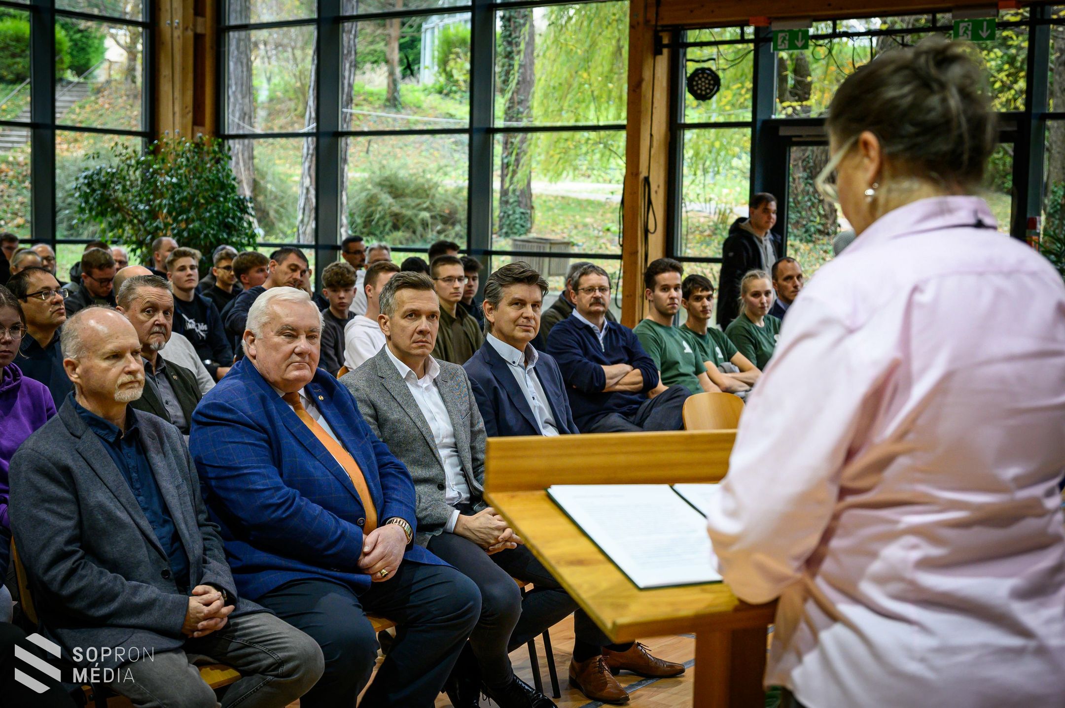 A bázisiskolák faipari szakmai versenyének megnyitója zajlott a Ligneumban