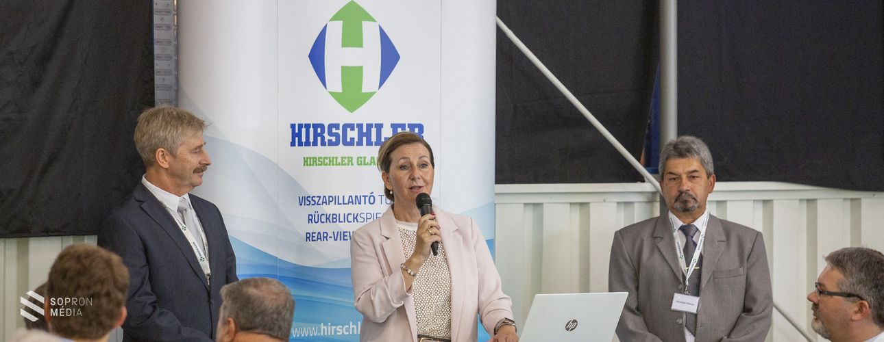 Fejlesztésekkel fokozza teljesítményét a Hirschler Glas