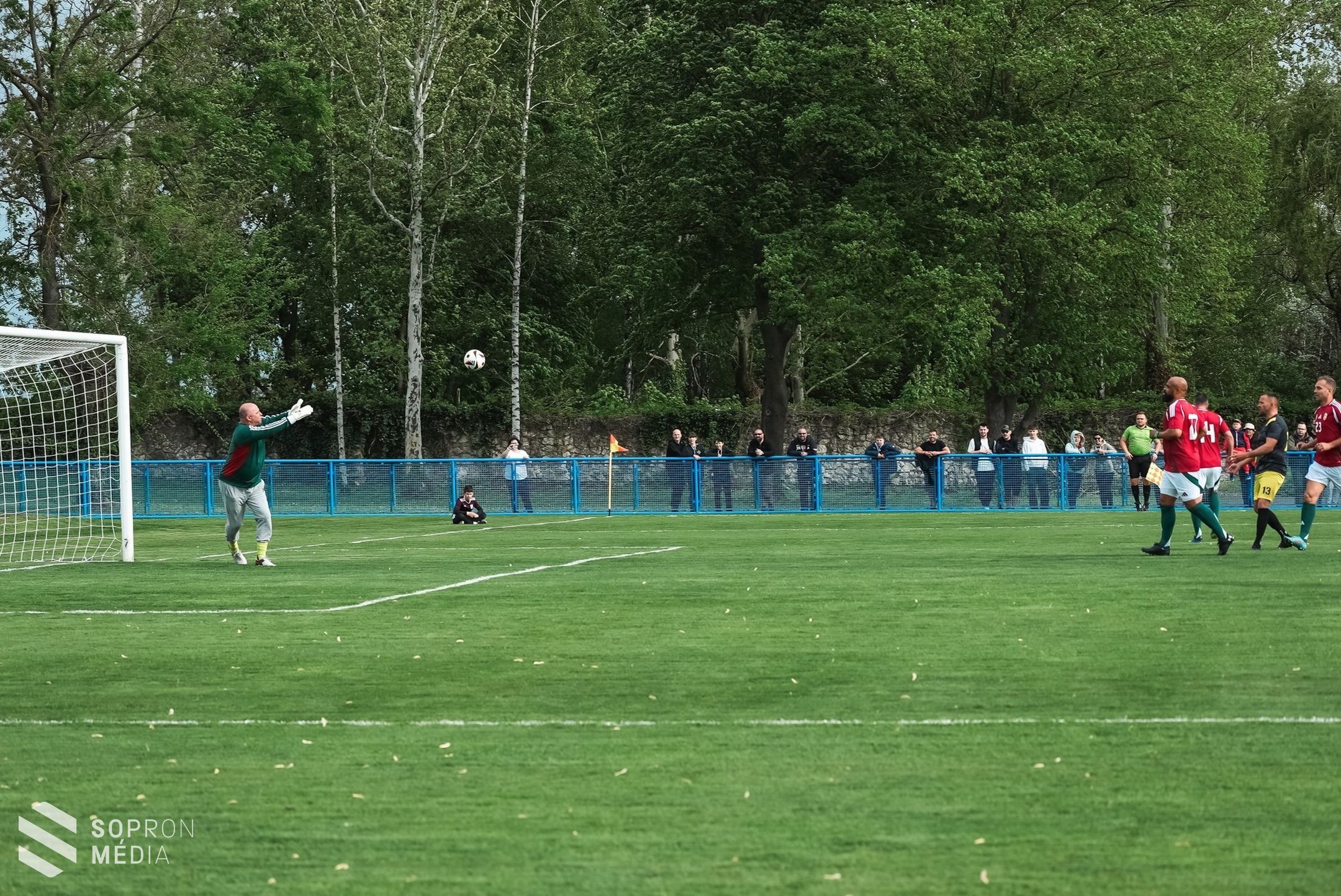 Jótékonysági futballünnep Petőházán