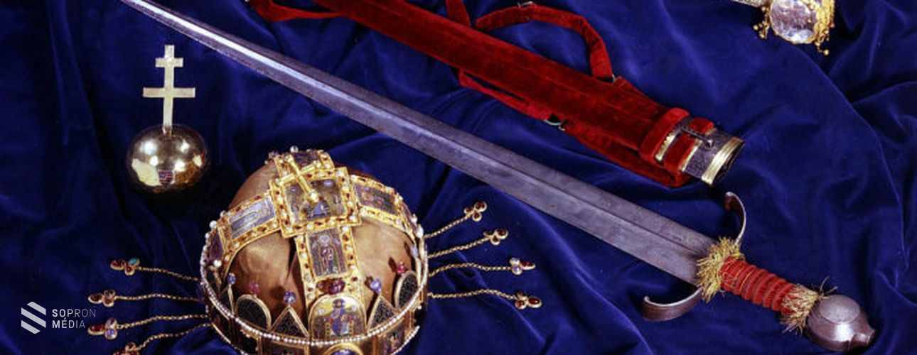 A Szent Korona legutóbbi hazatérésére 43 éve került sor