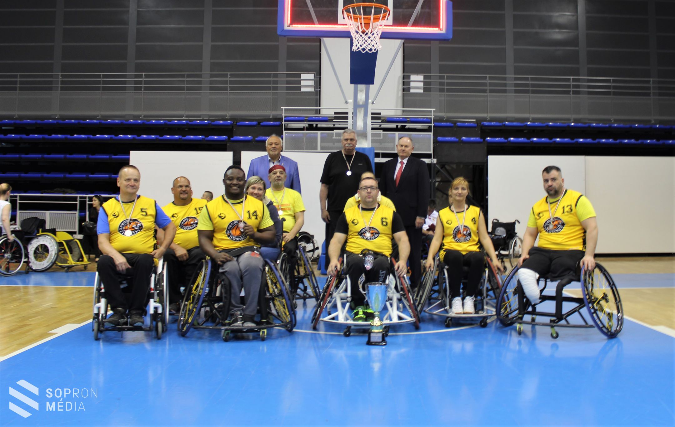 Bajnoki dobogón végeztek a soproni kerekesszékes kosárlabda csapatok