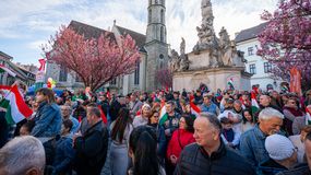 Orbán Viktor nagygyűlésére érkezők a biztonságot tartják a legfontosabbnak