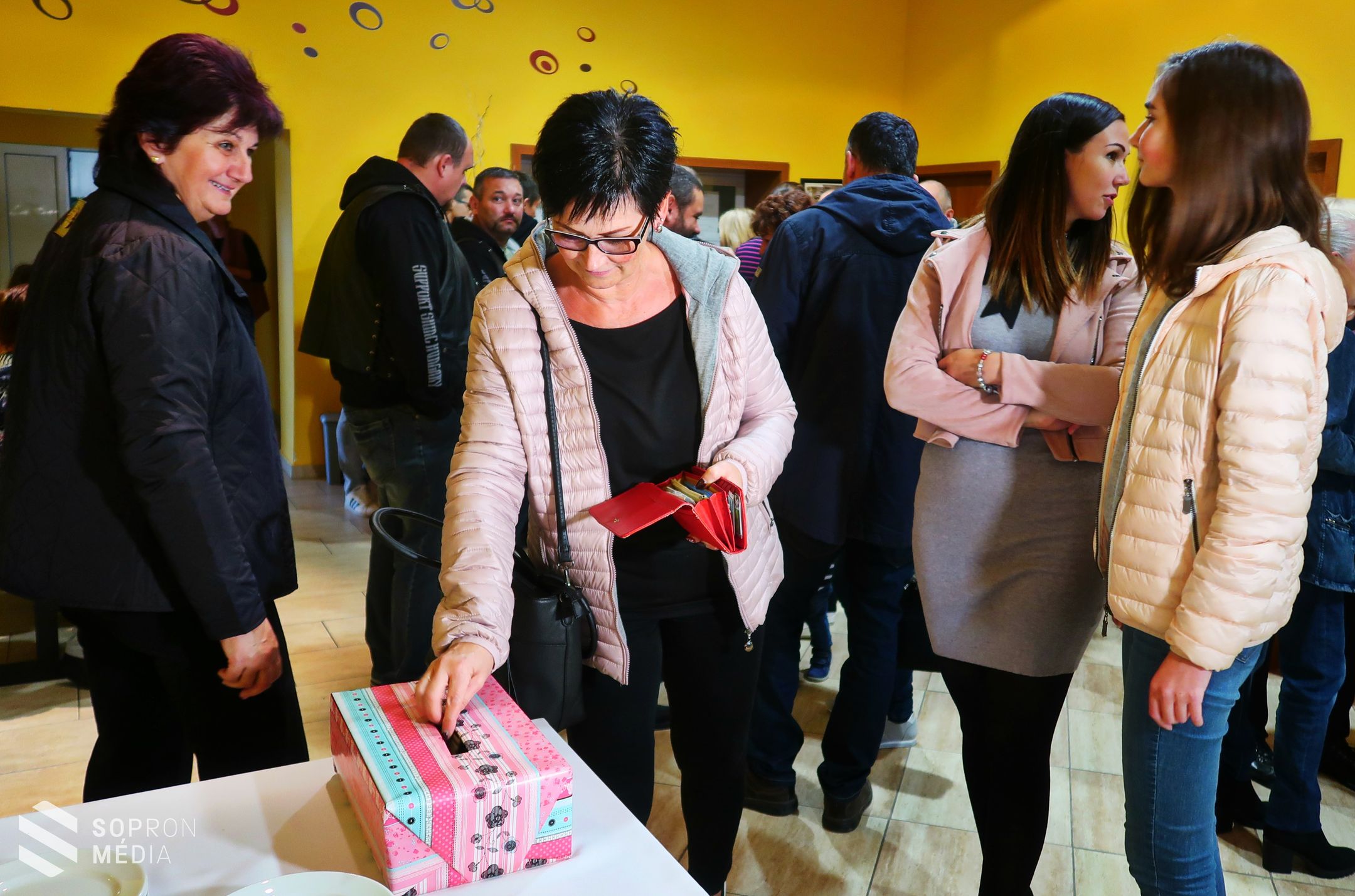 Nagysikerű jótékonysági sütivásárt tartottak Lövőn