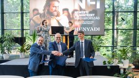 Együttműködési megállapodást kötött a Soproni Egyetem, a SMAFC és a Hunyadi-iskola