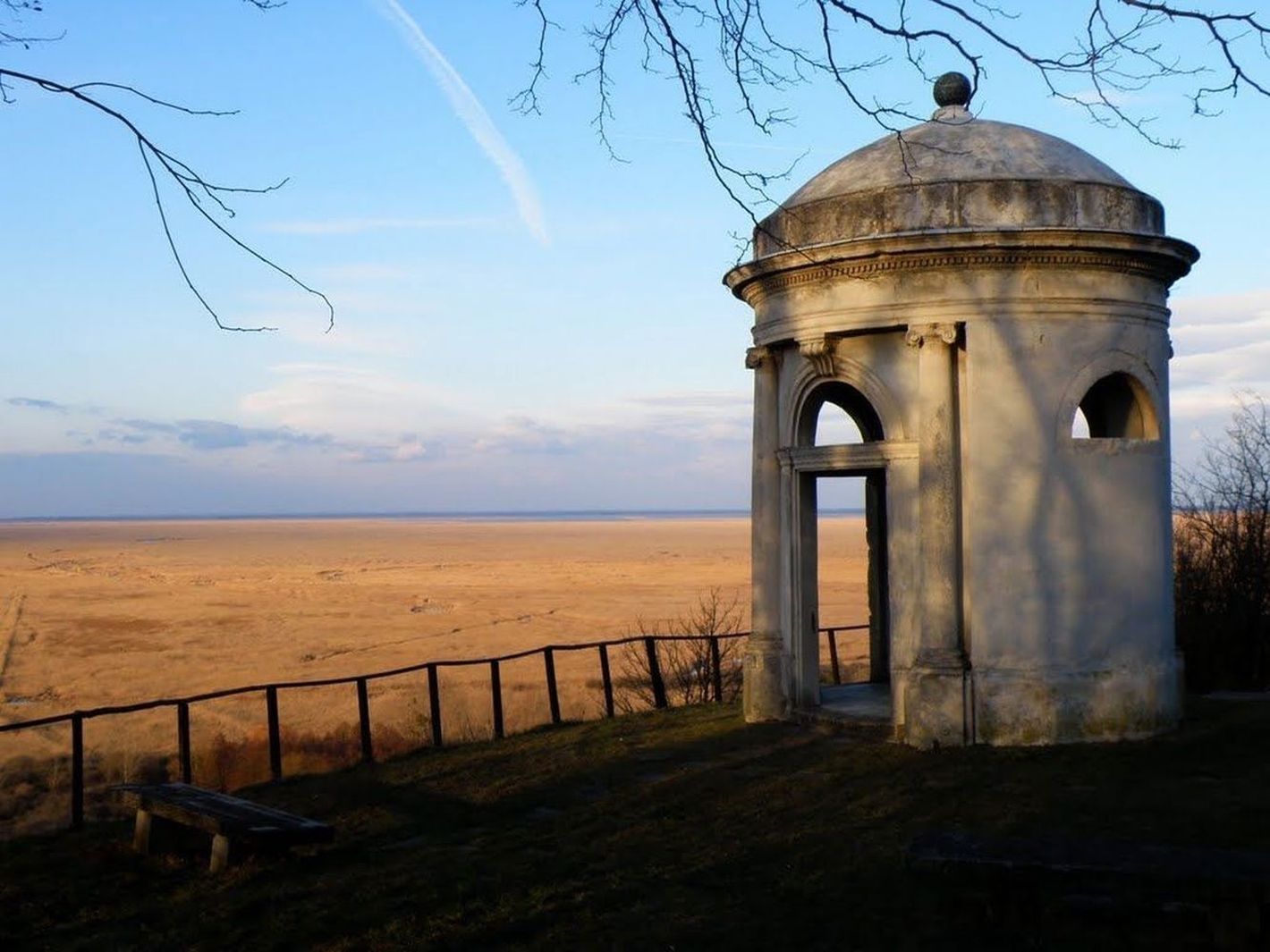 GLORIETTE KILÁTÓ - FERTŐBOZ