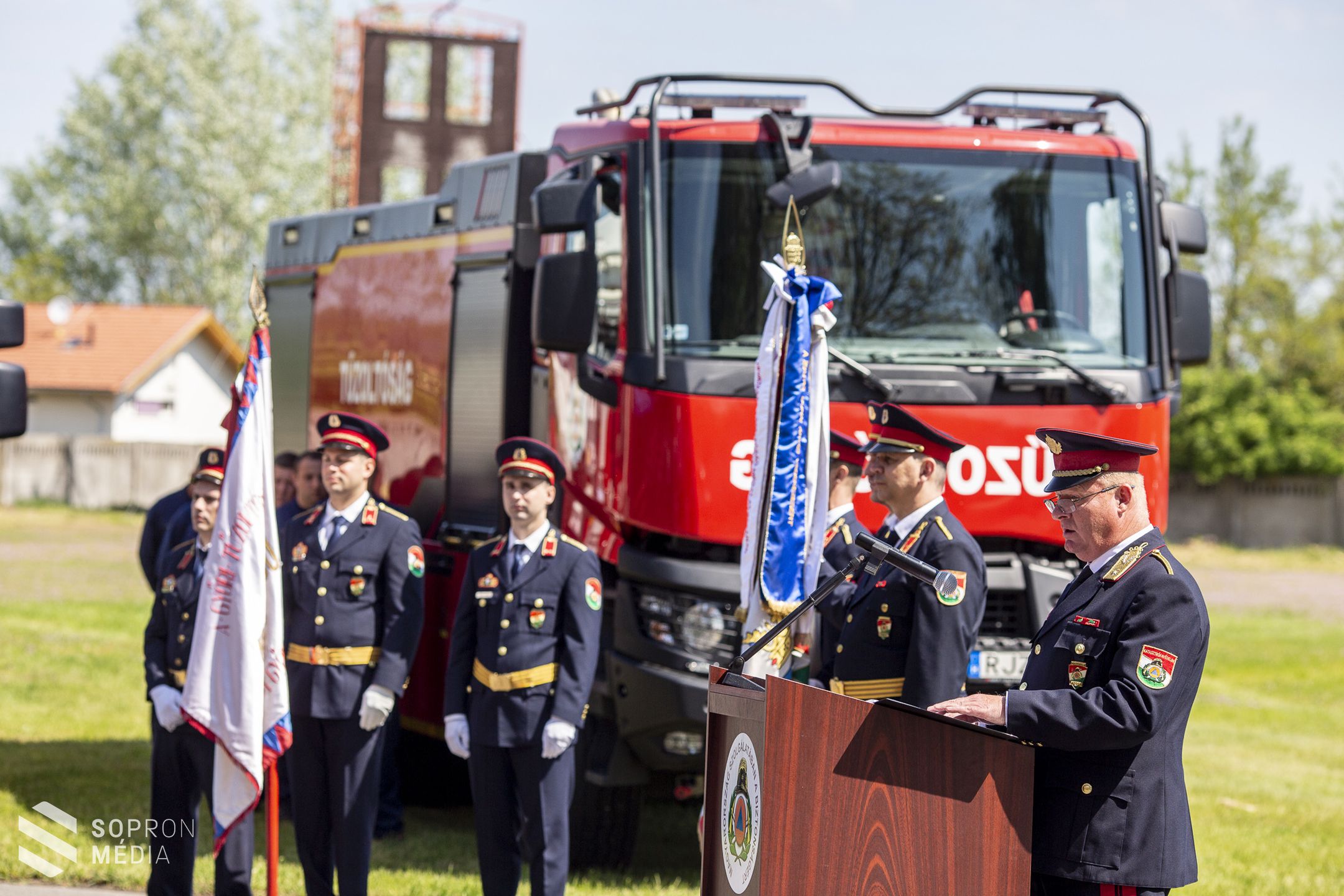 Ünnepi állománygyűlés Szent Flórián napja alkalmából