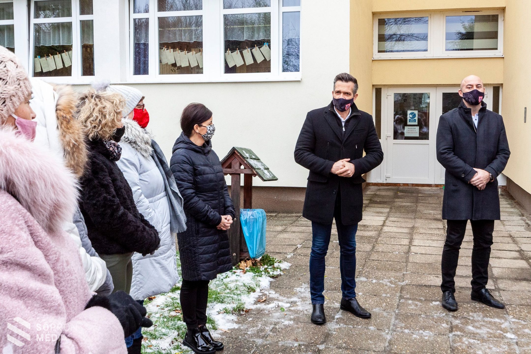 Személyesen mond köszönetet a Soproni Önkormányzat az intézményeknek