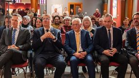 A magyar költészet nagyjait eleveníti fel festményein Soproni Somlai Attila