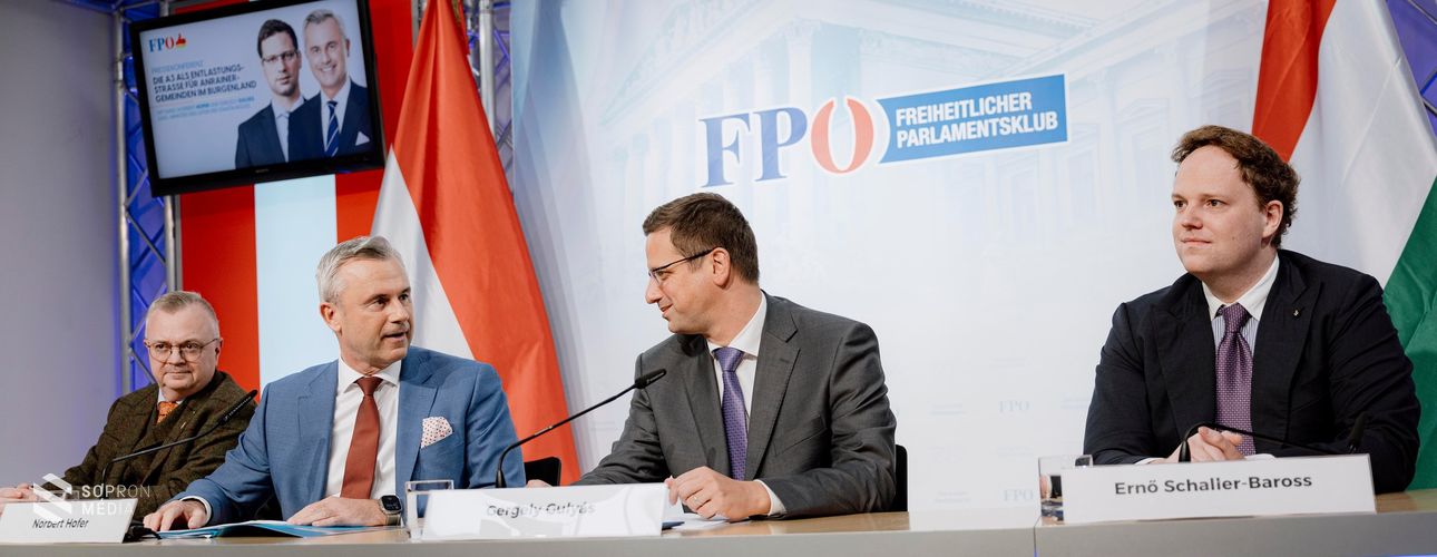 Sajtótájékoztatót tartott Bécsben Gulyás Gergely Norbert Hoferrel