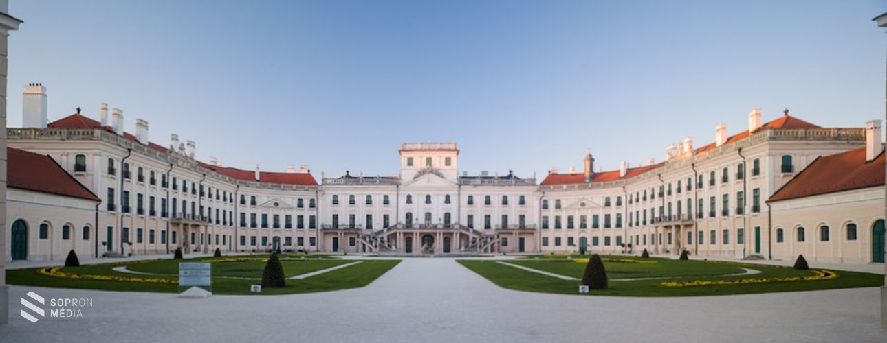 A fertődi Eszterházy-kastély Haydn muzsikájával üzen a világnak