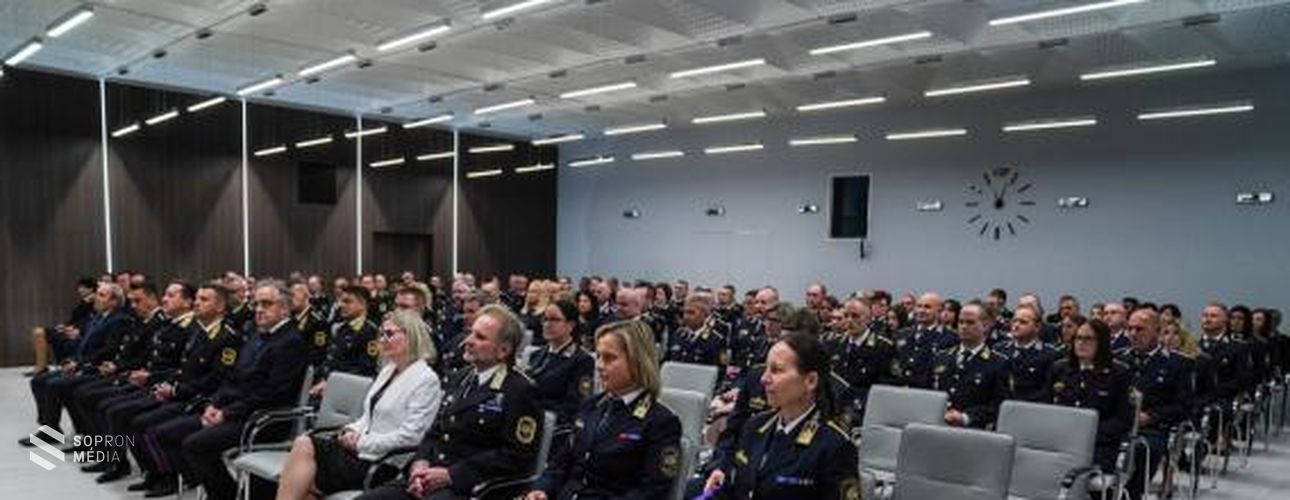 Országos parancsnoki elismerések a büntetés-végrehajtás szervezet ünnepén