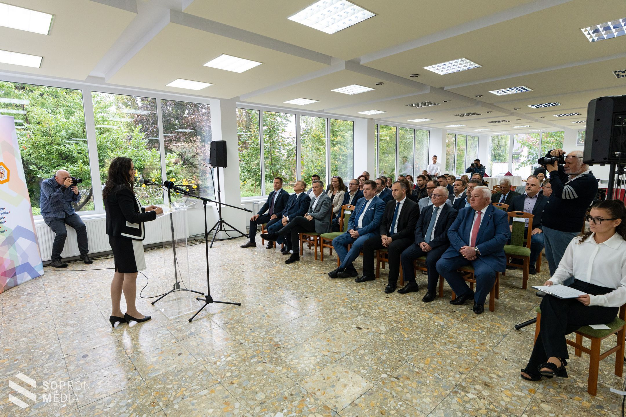 Átadták a Soproni Szakképzési Centrum megújult konyháját és étkezőjét