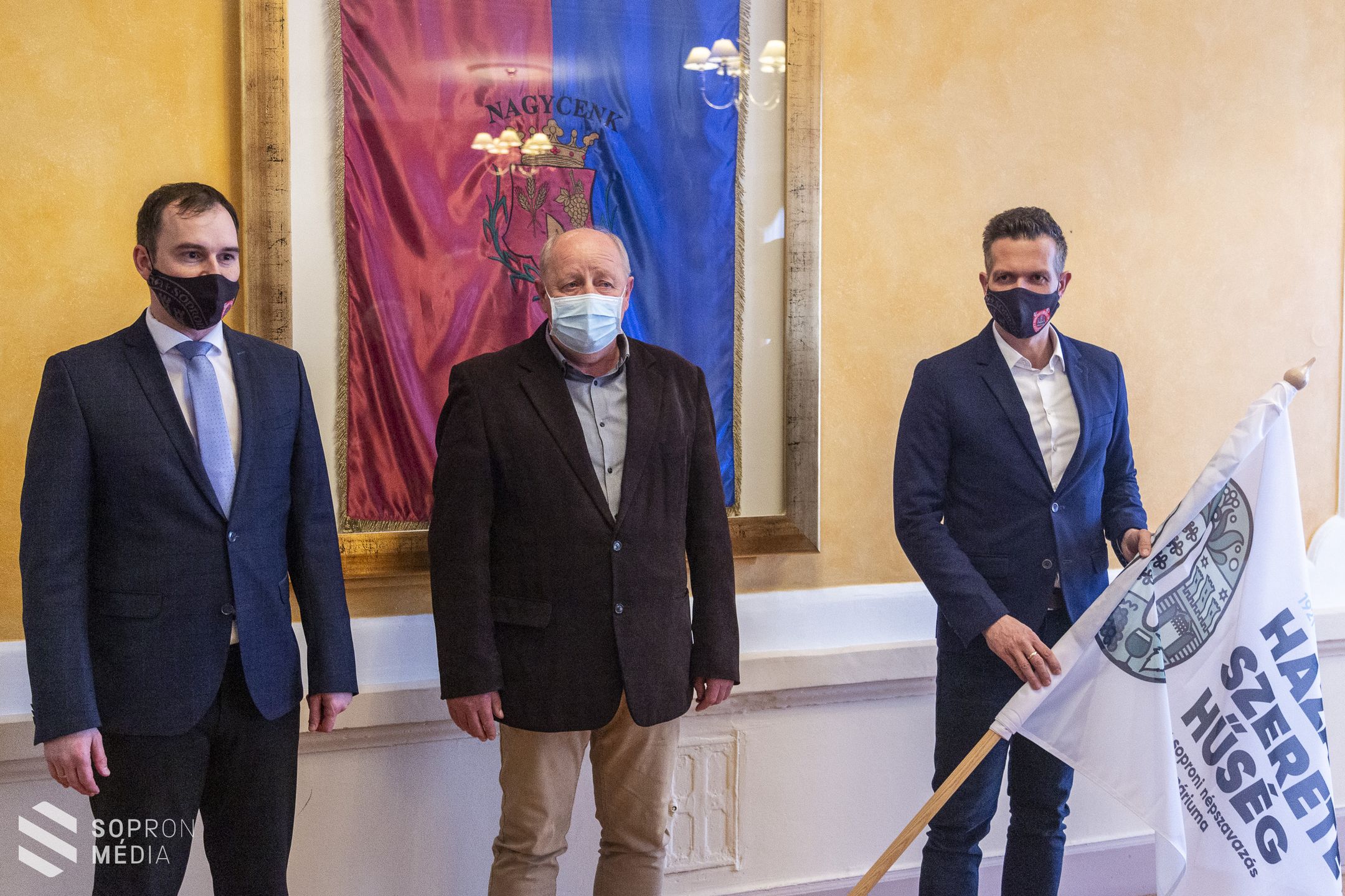 Harkán, Kópházán és Nagycenken is lobog a centenáriumi zászló 