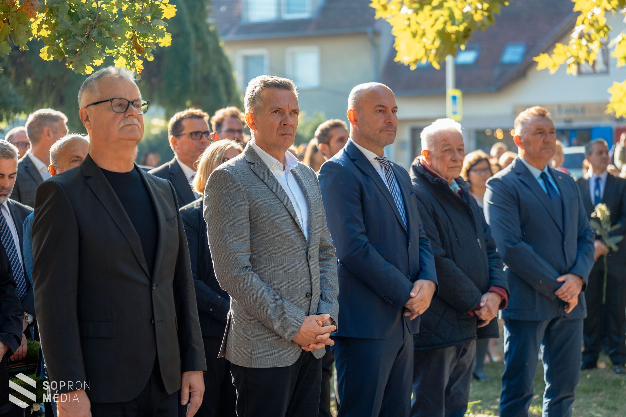Sopronban is fejet hajtottak az aradi vértanúk emléke előtt