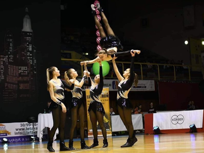 A diákolimpia legjobb rock and roll táncosai a licisták!