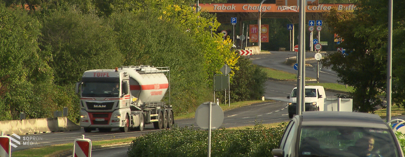 Visszaáll a súlykorlátozás a határon
