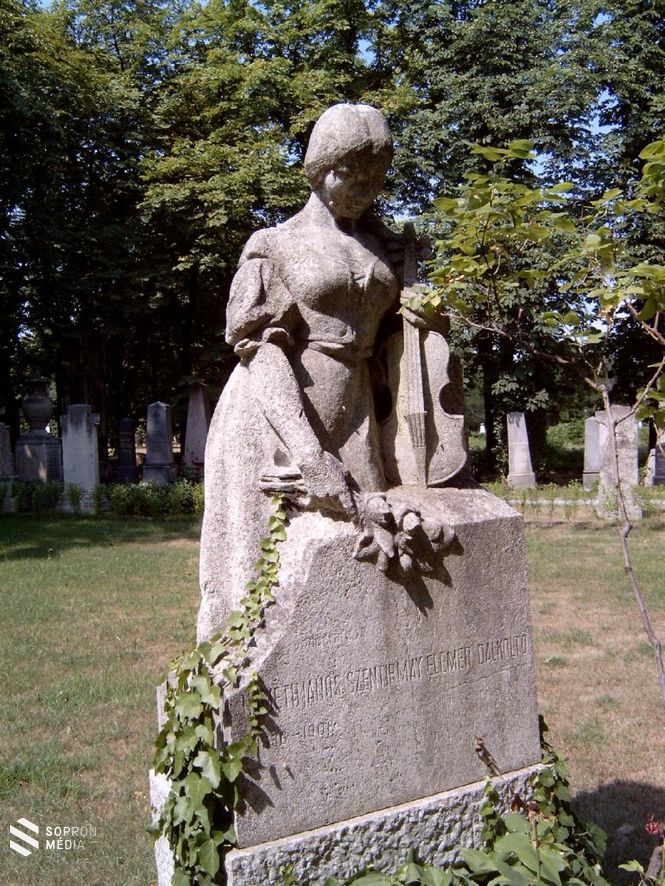 Szentirmay Elemér sírja a Kerepesi temetőben (szobrász: Kisfaludi Strobl Zsigmond, 1910) 